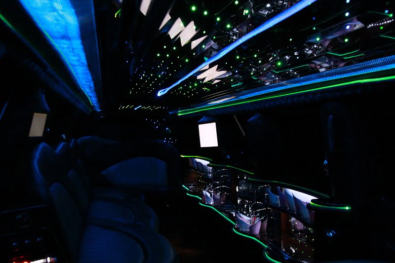 Limuzyna Cadillac Escallade – zdjęcie 2