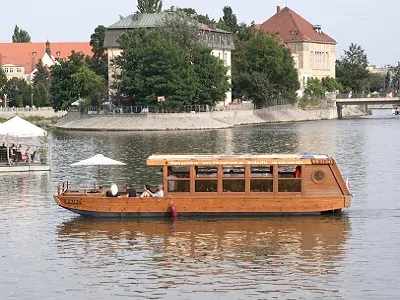 Wynajem statku we Wrocławiu